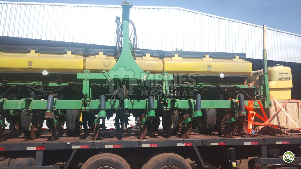 PLANTADEIRA JOHN DEERE PLANTADEIRAS 2113 MFries Máquinas MINEIROS GOIAS GO